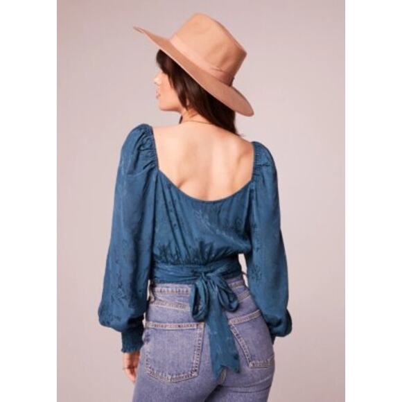 NWT Band of the Free, Style WF126245, Camille Crossover Crop Top, women's size M - Picture 4 of 8